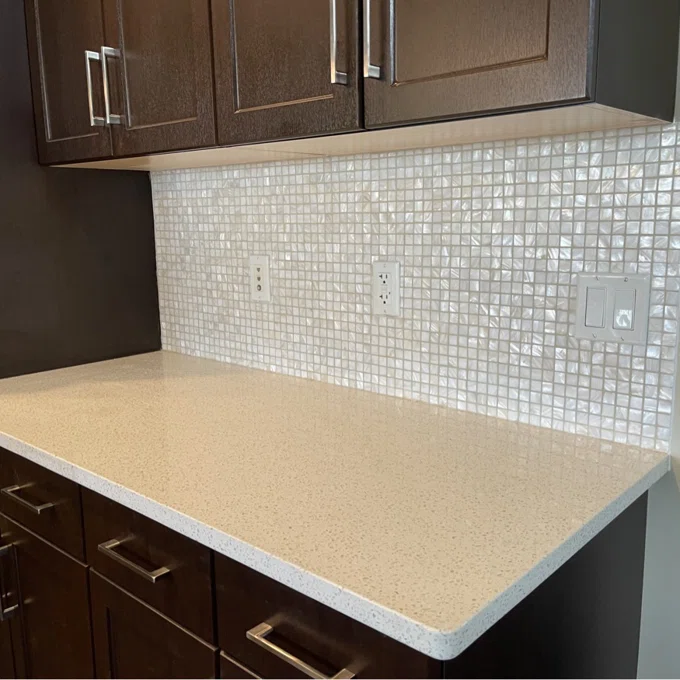 White Square Mother of Pearl Mosaic Tile for Bathroom Kitchen and Shower Wall Tile