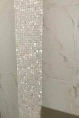 White Square Mother of Pearl Mosaic Tile for Bathroom Kitchen and Shower Wall Tile