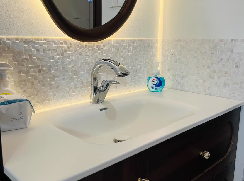 0.59" X 0.59"(15mm X 15mm) White Square Seamless Mother of Pearl Mosaic Tile for Bathroom Kitchen and Shower Wall Tile