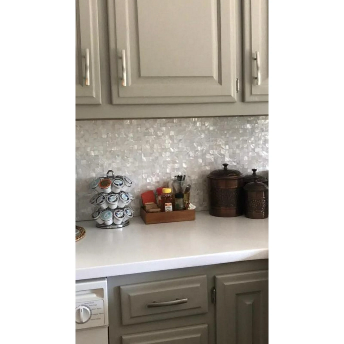 White Seamless Square Mother of Pearl Mosaic Tile for Bathroom Kitchen and Shower Wall Tile