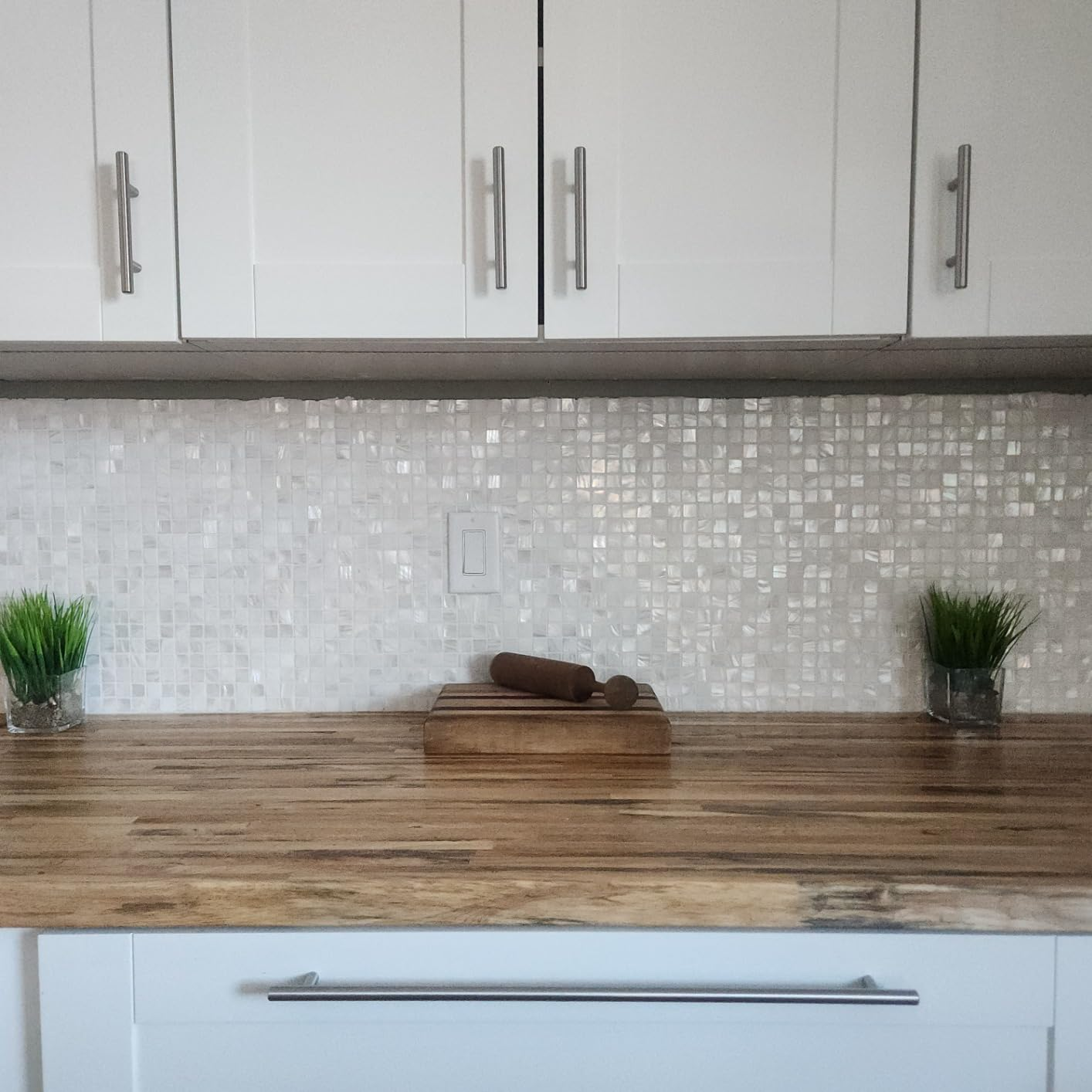 White Square Mother of Pearl Mosaic Tile for Bathroom Kitchen and Shower Wall Tile