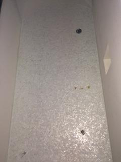 White Herringbone Groutless Mother of Pearl Mosaic Tile for Bathroom Kitchen and Shower Wall Tile