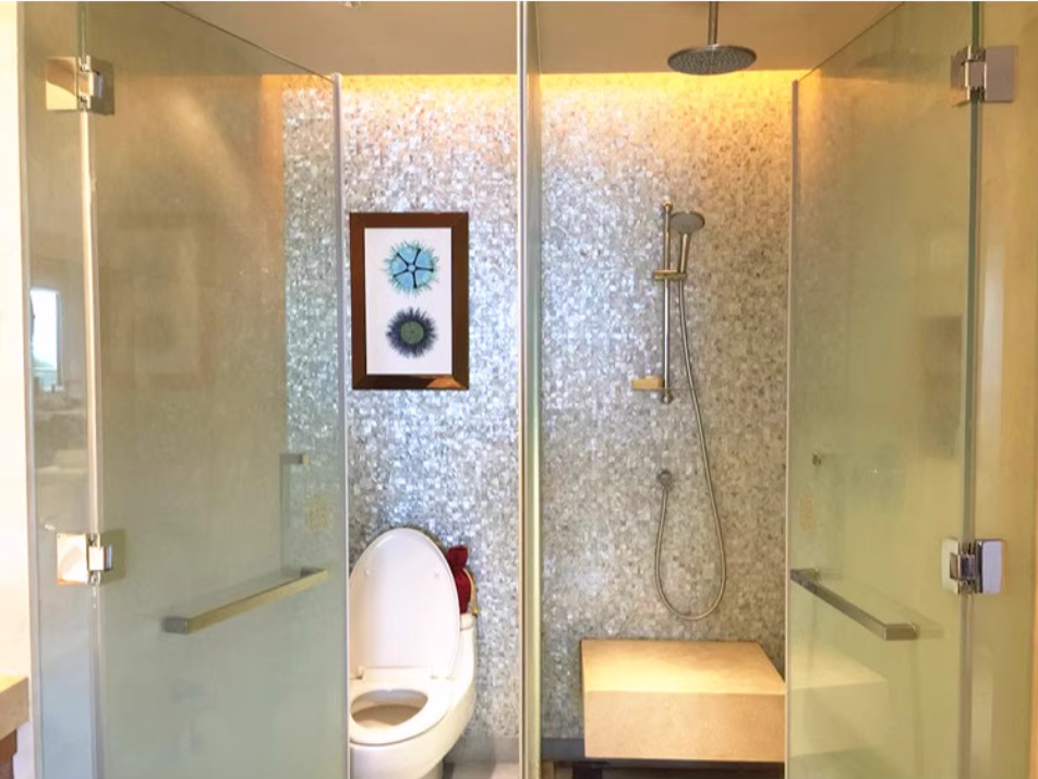 Natural Brick Seamless Mother of Pearl Mosaic Tile for Bathroom Kitchen and Shower Wall Tile