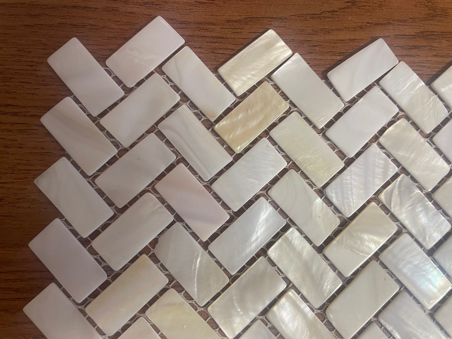 Natural Herringbone Mother of Pearl Mosaic Tile for Bathroom Kitchen and Shower Wall Tile