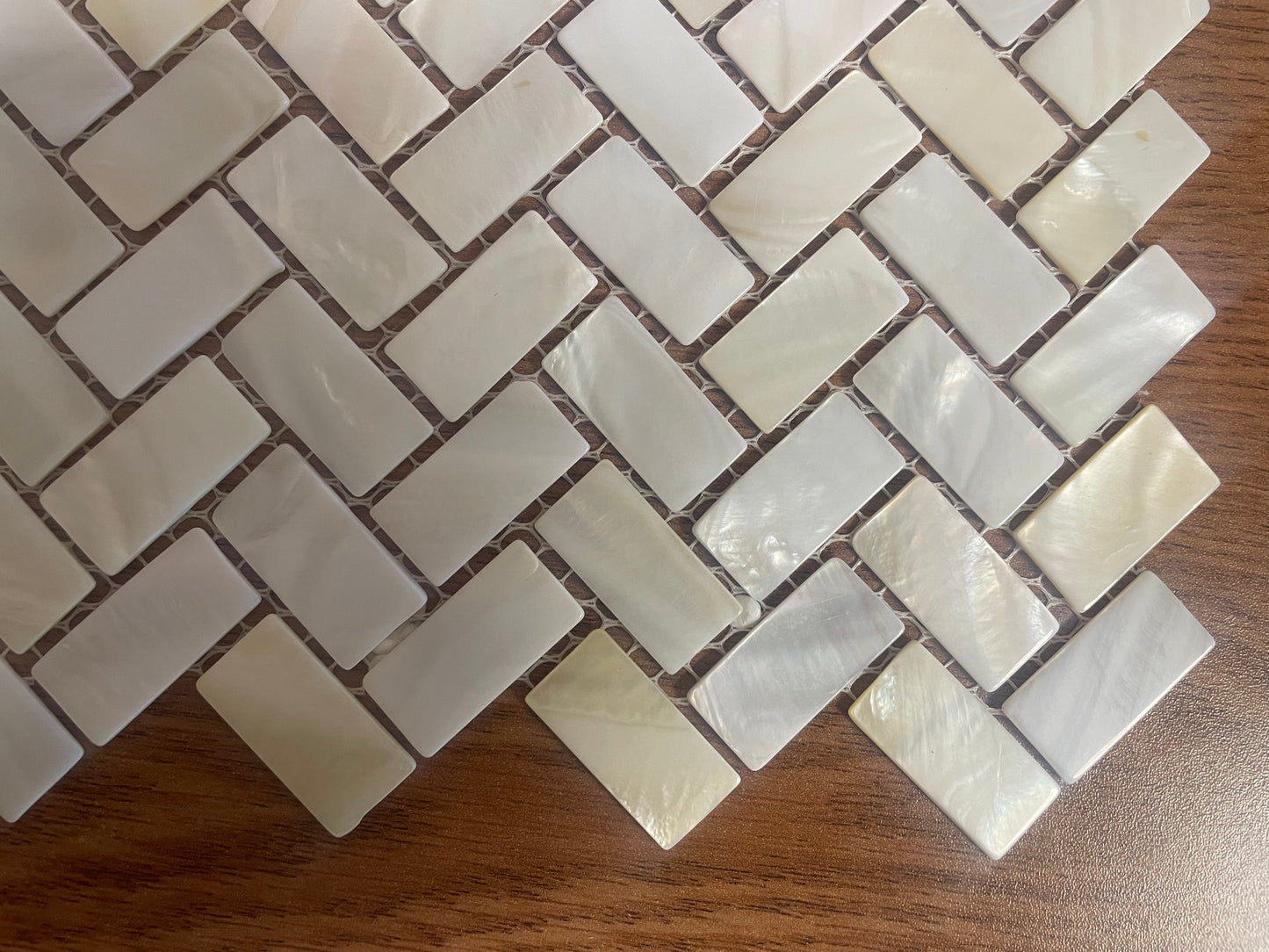 Natural Herringbone Mother of Pearl Mosaic Tile for Bathroom Kitchen and Shower Wall Tile