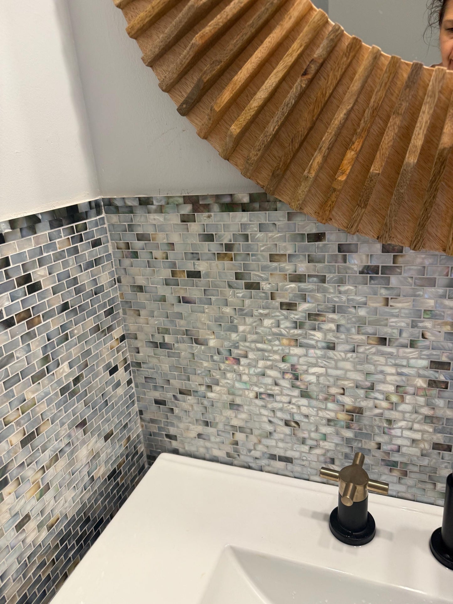 Black Brick Mother of Pearl Seashell Mosaic Tile for Bathroom Kitchen and Shower Wall Tile