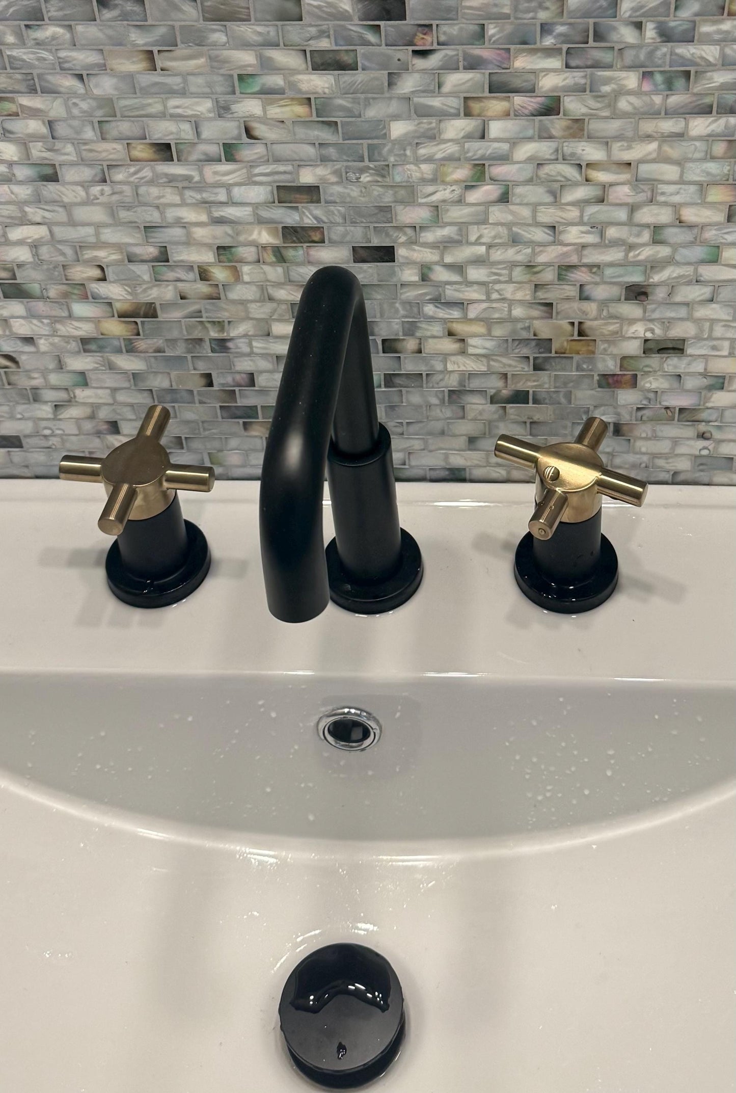 Black Brick Mother of Pearl Seashell Mosaic Tile for Bathroom Kitchen and Shower Wall Tile
